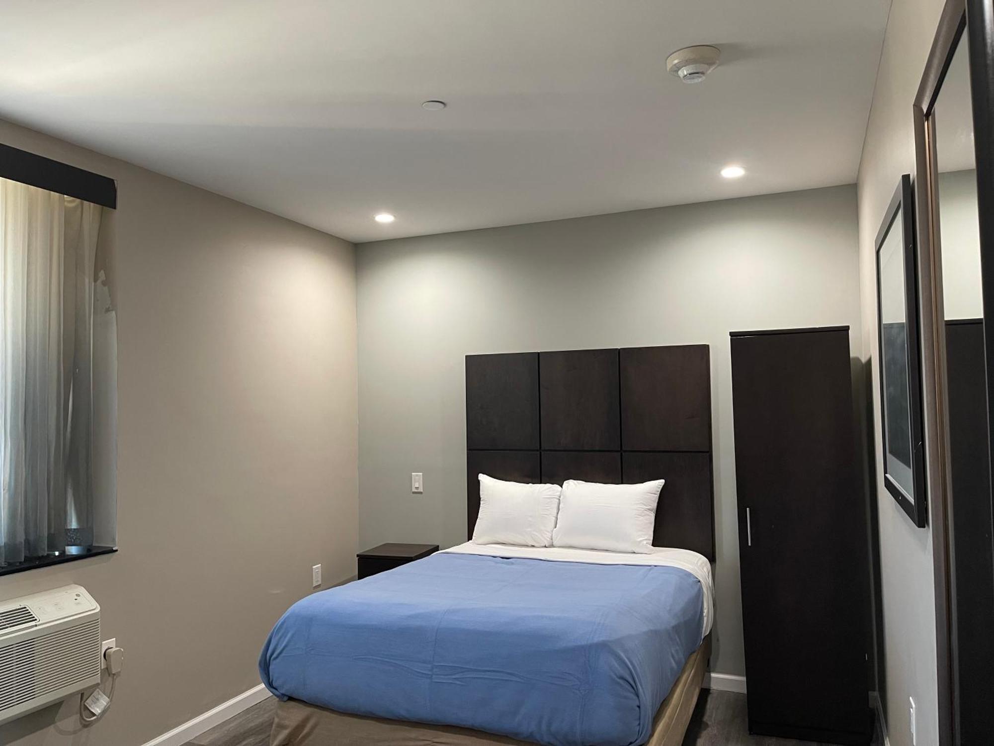 Voyage Hotel New York Bagian luar foto