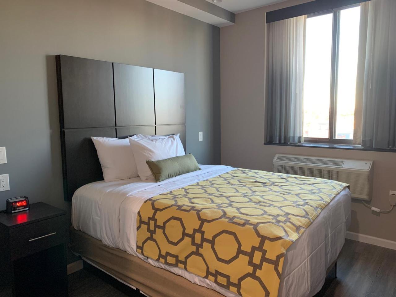 Voyage Hotel New York Bagian luar foto